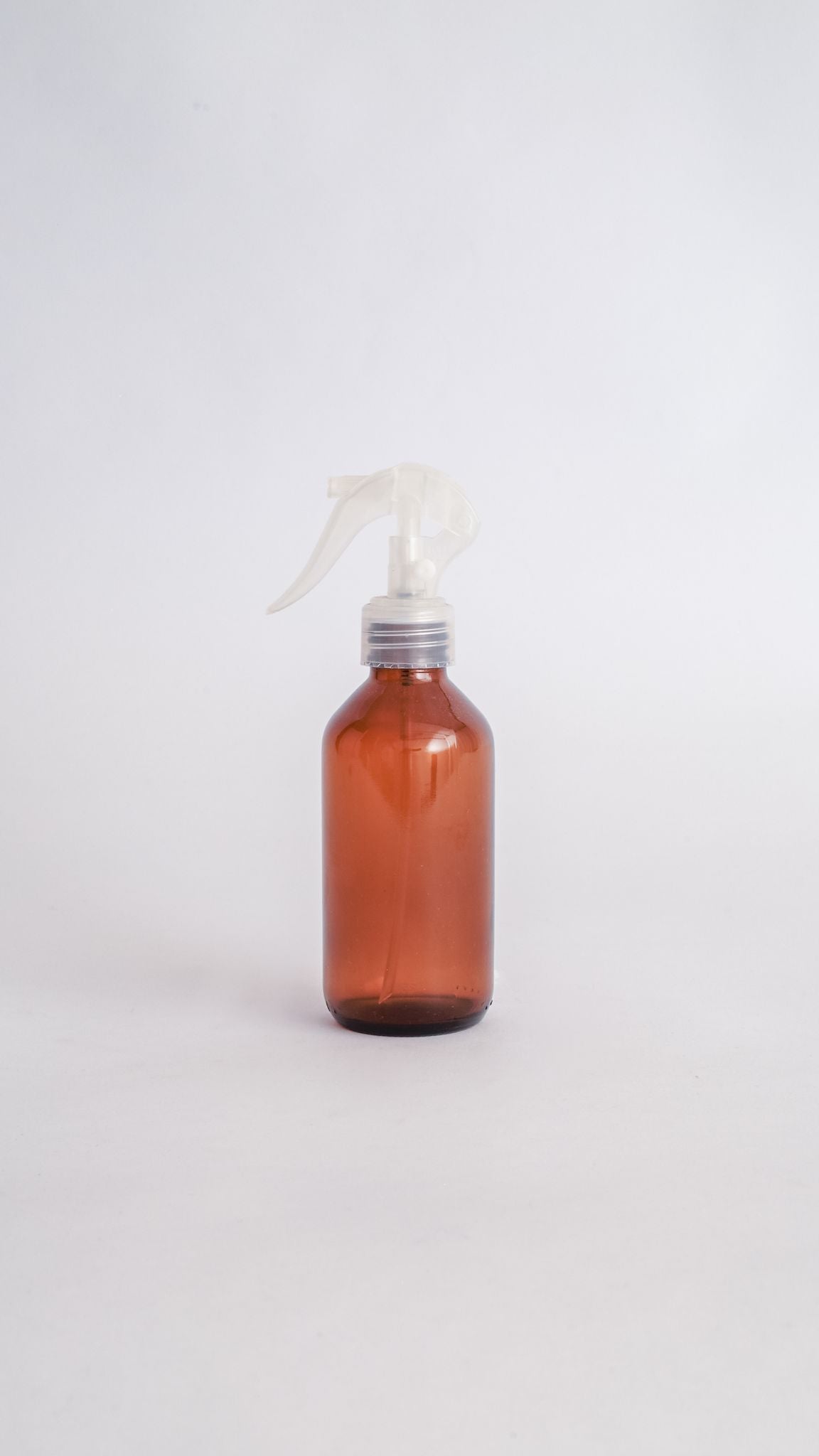 VIDRO ÂMBAR COM BORRIFADOR 250 ml