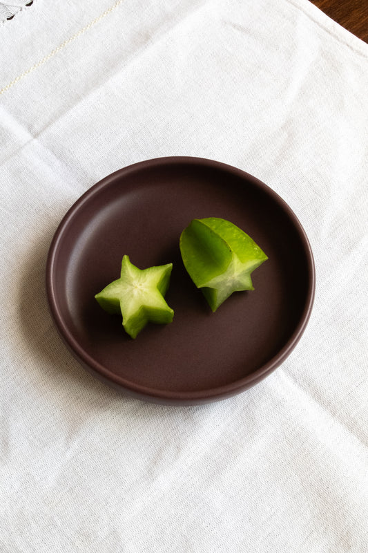 PRATO DE CERÂMICA MARROM PP