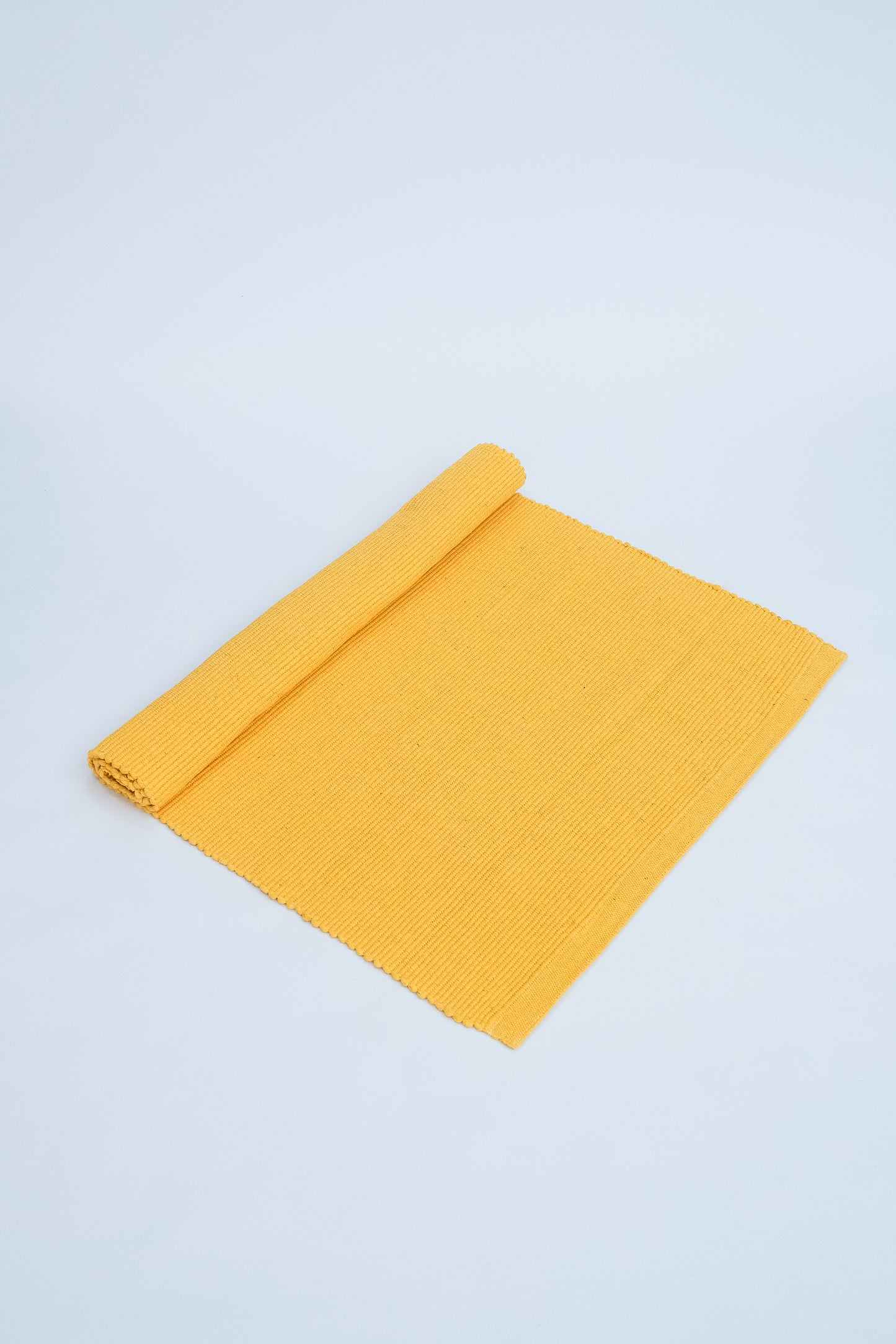 TAPETE RECIFE LISO AMARELO