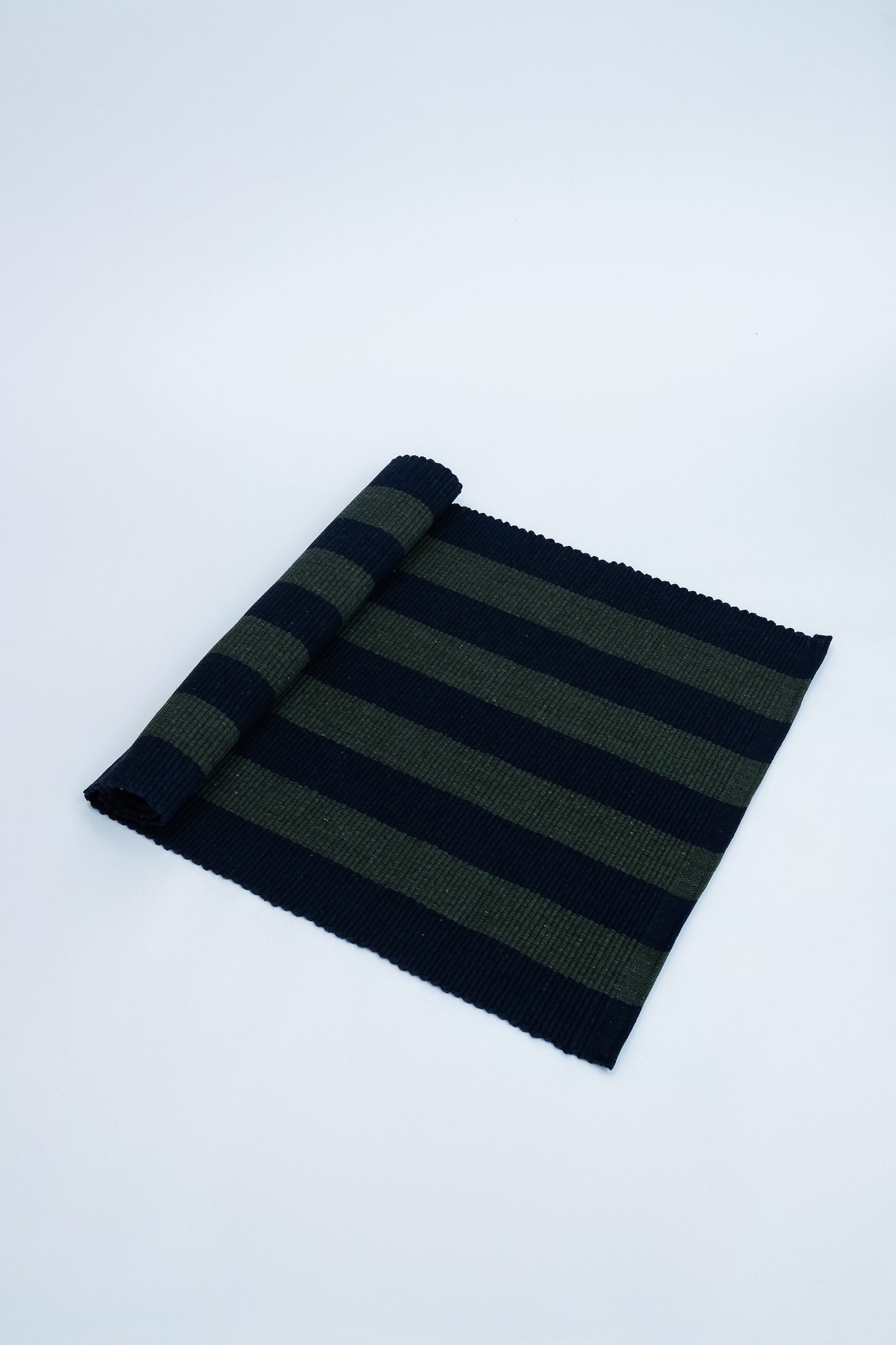 TAPETE RECIFE VERDE E AZUL MARINHO