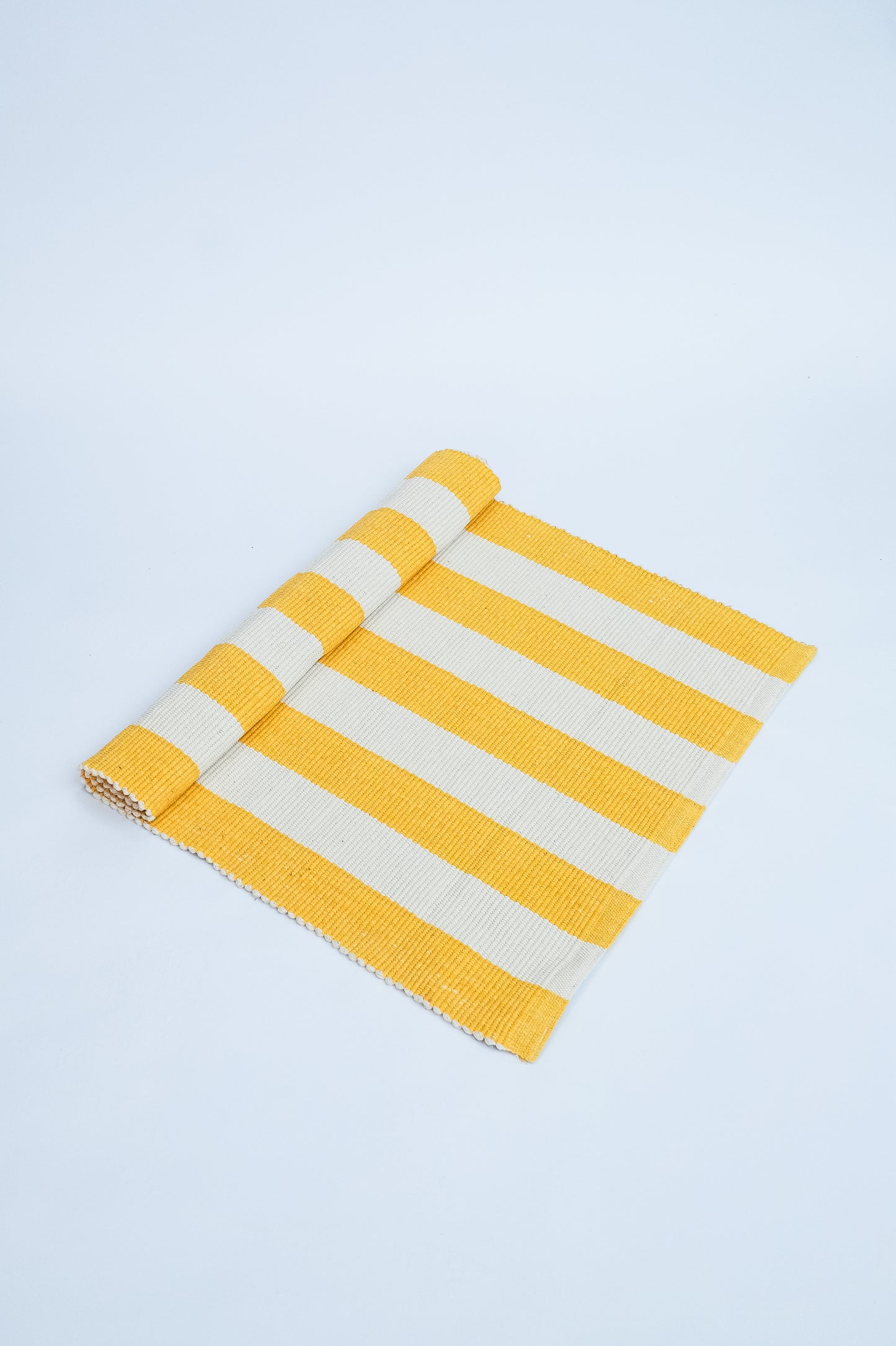 TAPETE RECIFE ALGODÃO CRU E AMARELO